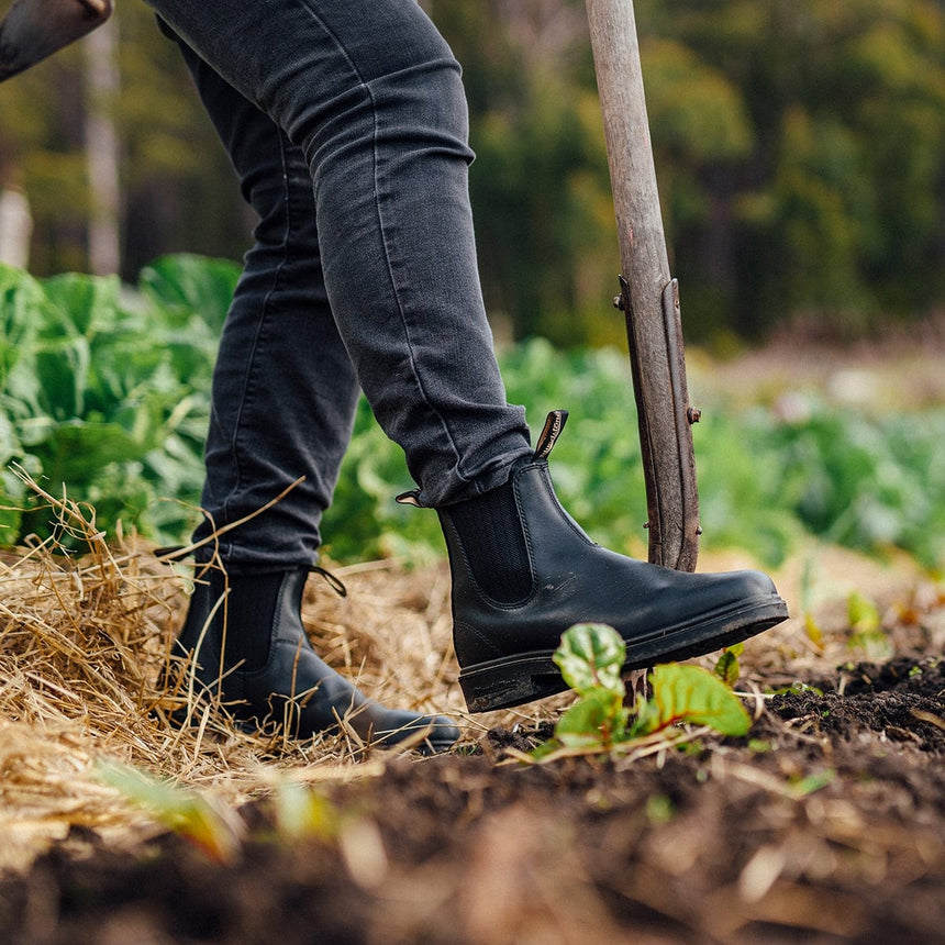 663 Unisex Elastic Side Non Safety Boots Elastic Sided Boots Blundstone