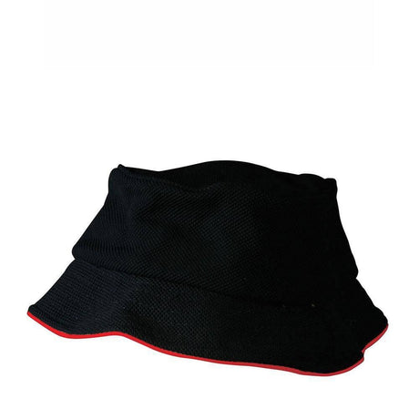 Pique Mesh With Sandwich Bucket Hat Hats Winning Spirit Black/Red  